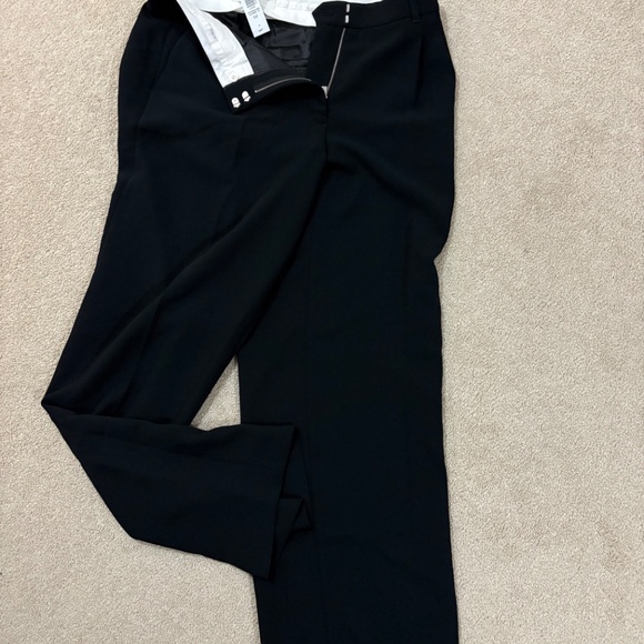 Effortless Pants - size 10 - Picture 3 of 3